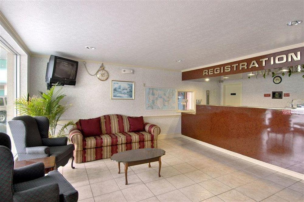 Americas Best Value Inn Suites South Boston Interno foto