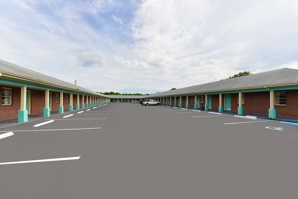 Americas Best Value Inn Suites South Boston Esterno foto