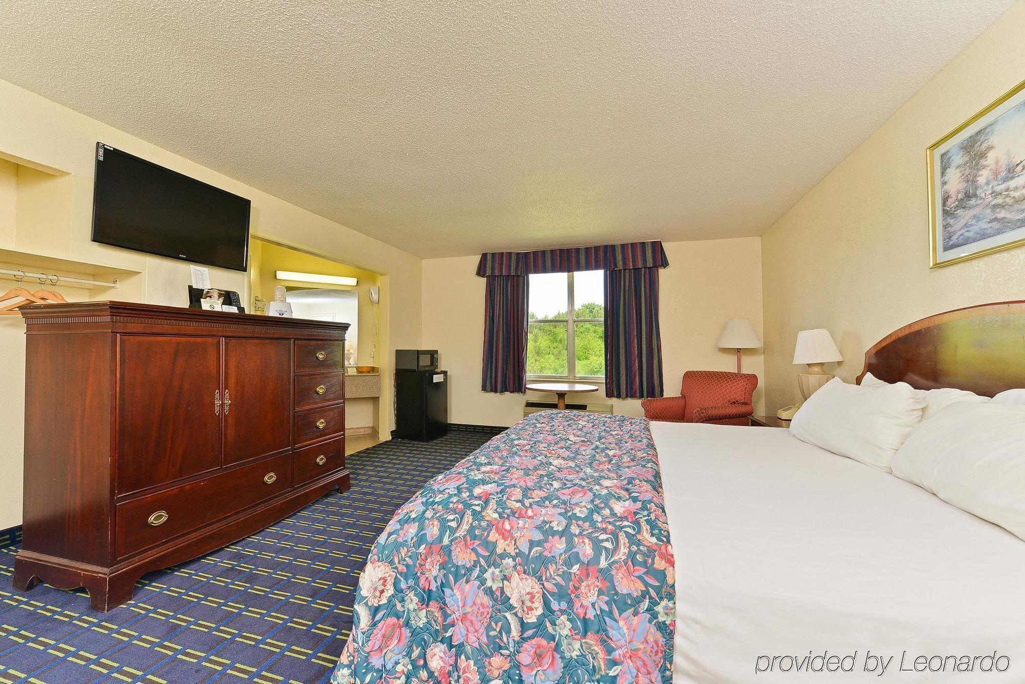 Americas Best Value Inn Suites South Boston Esterno foto